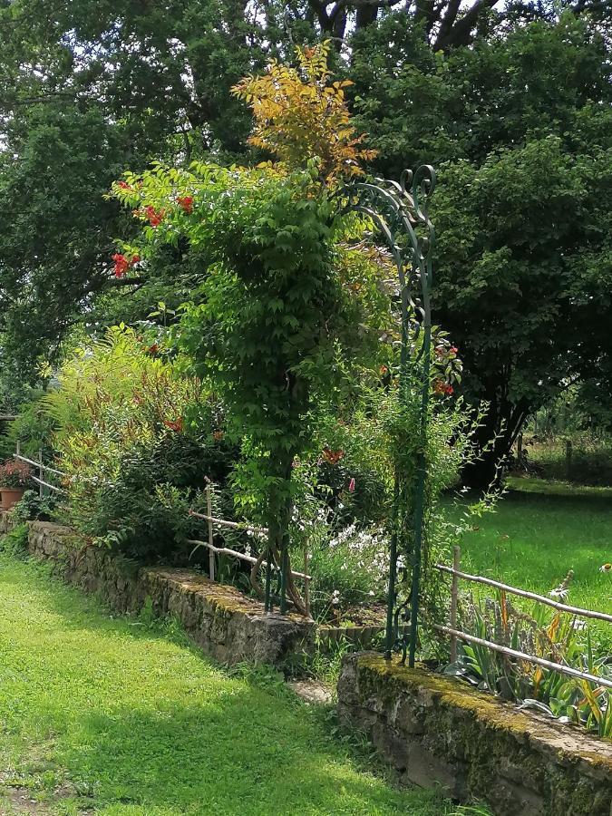 LOU GRAOU CHEPRE gîte d'étape Chandon Extérieur photo